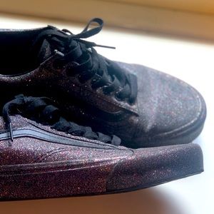 VANS. Old Skool. Rainbow mono glitter. Black. New. Womens 9.5.. Mens 8.